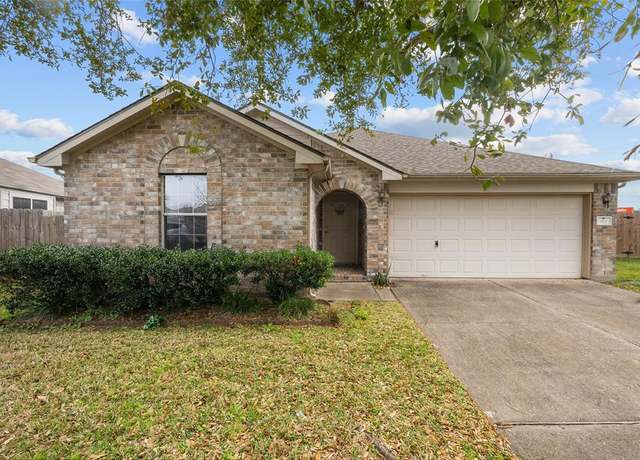 Property at 415 Brightfield Ln, Dickinson, TX 77539, 3 beds, 2 baths