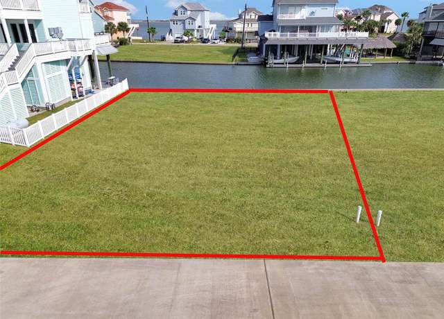 Property at 510 Neptune Cir, Tiki Island, TX 77554