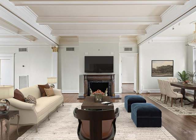 Property at 1700 Main St Unit 7B, Houston, TX 77002, 2 beds, 2 baths