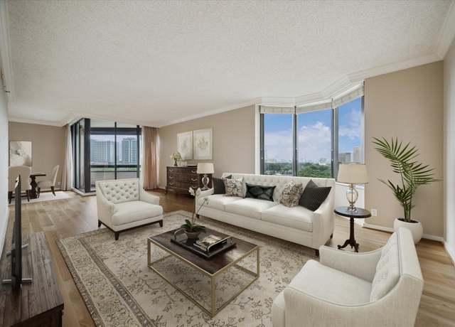 Property at 5555 Del Monte Dr #807, Houston, TX 77056, 3 beds, 3.5 baths