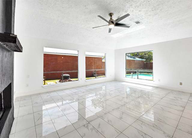 Property at 16134 Highlander Dr, Houston, TX 77082, 3 beds, 2 baths