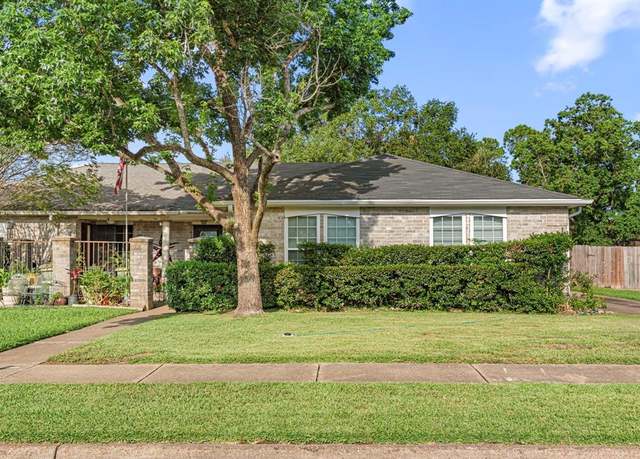 Property at 9223 Baronsmede Dr, Houston, TX 77083, 2 beds, 2 baths