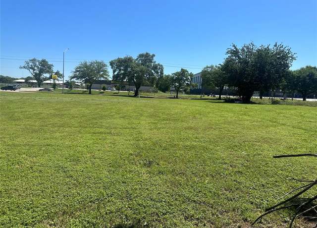 Property at 3300 W Fuqua St, Houston, TX 77045