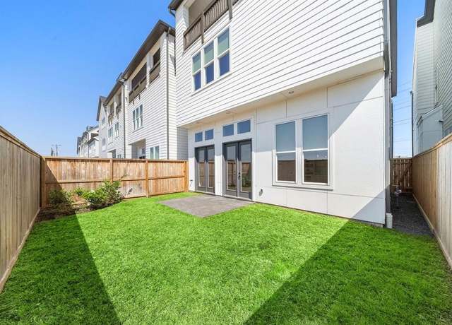 Property at 3305 Green Nook Ln, Houston, TX 77008, 4 beds, 3.5 baths