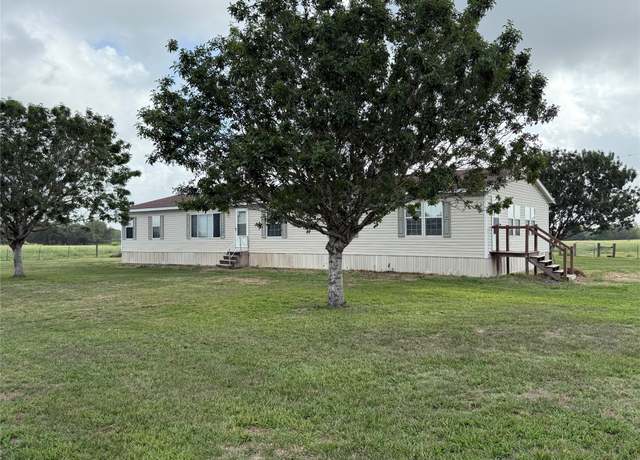 Property at 383 County Road 233, Hallettsville, TX 77964, 4 beds, 2 baths
