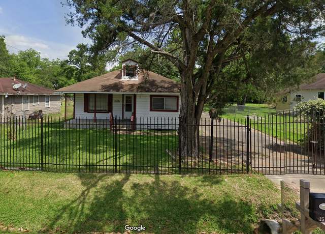 Property at 2513 Bostic St, Houston, TX 77093, 3 beds, 1 bath