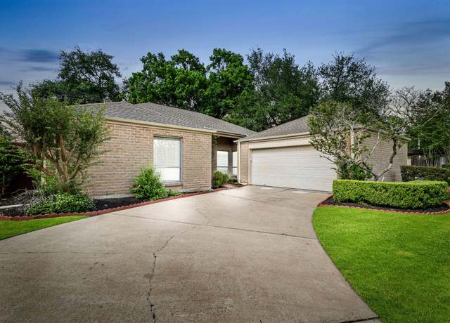 Property at 11306 Ella Lee Ln, Houston, TX 77077, 4 beds, 2 baths