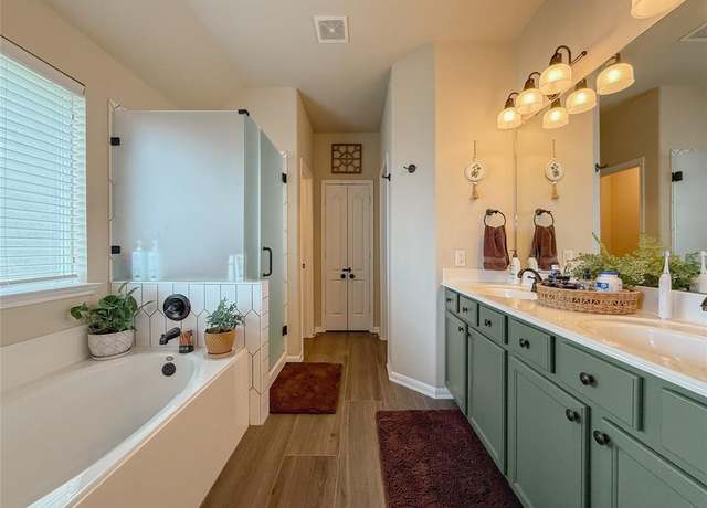 Property at 22530 Lavaca Ranch Ln, Katy, TX 77449, 3 beds, 2 baths