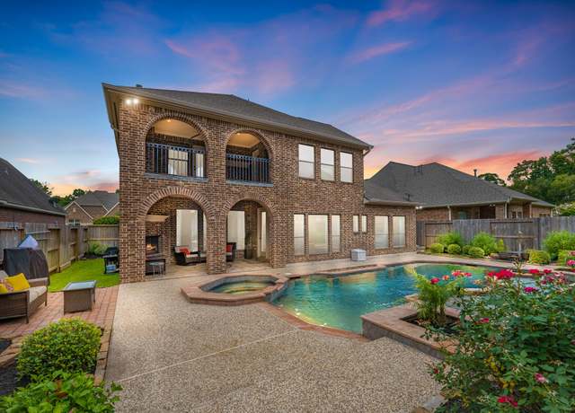 Property at 18630 Landrum Point Ln, Spring, TX 77388, 4 beds, 4.5 baths