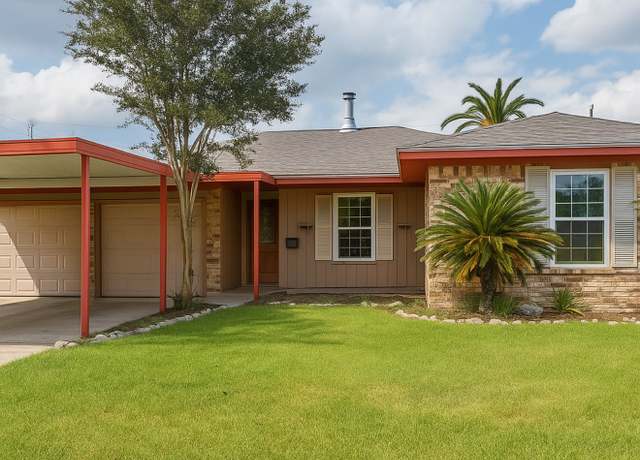 Property at 1110 E Brown Ln, Deer Park, TX 77536, 4 beds, 1.5 baths