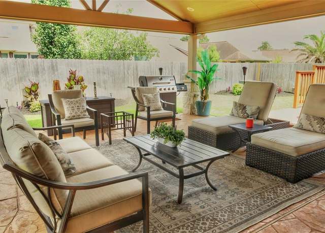Property at 19006 Rustling Ridge Lane Ln, Tomball, TX 77377, 3 beds, 3.5 baths