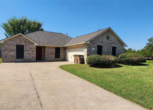 Property at 218 Jordy Ln, Dickinson, TX 77539, 3 beds, 2 baths