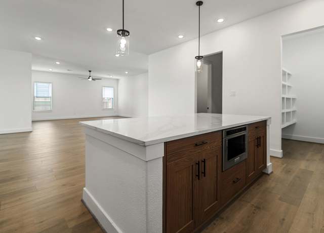 Property at 1813 Drover Ln, Rosenberg, TX 77471, 4 beds, 3 baths