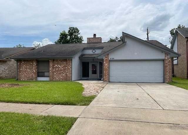 Property at 2726 Mesquite Dr, Sugar Land, TX 77479, 4 beds, 2 baths