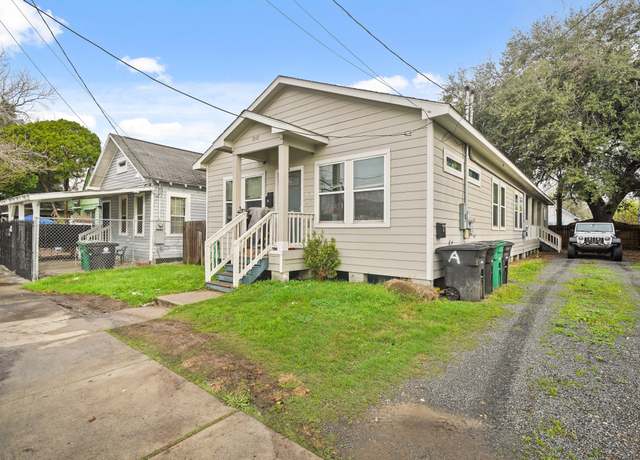 Property at 7047 Avenue E, Houston, TX 77011, 3 beds, 2 baths