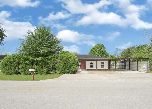 Property at 205 Timber Ln, Highlands, TX 77562, 4 beds, 1.5 baths