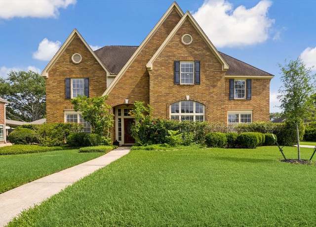 Property at 42 Stalybridge St, Sugar Land, TX 77479, 4 beds, 3.5 baths