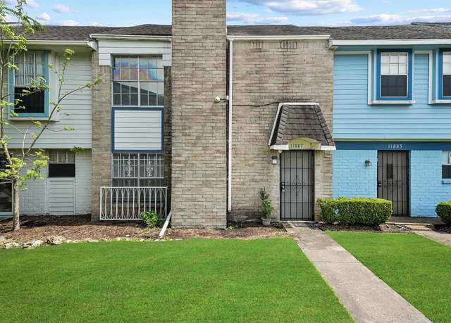 Property at 11887 Algonquin Dr, Houston, TX 77089, 3 beds, 2.5 baths