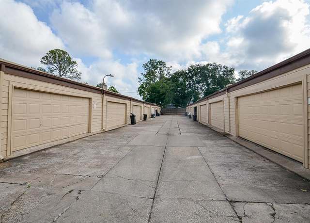 Property at 12431 S Dairy Ashford Rd, Houston, TX 77099, 3 beds, 2 baths