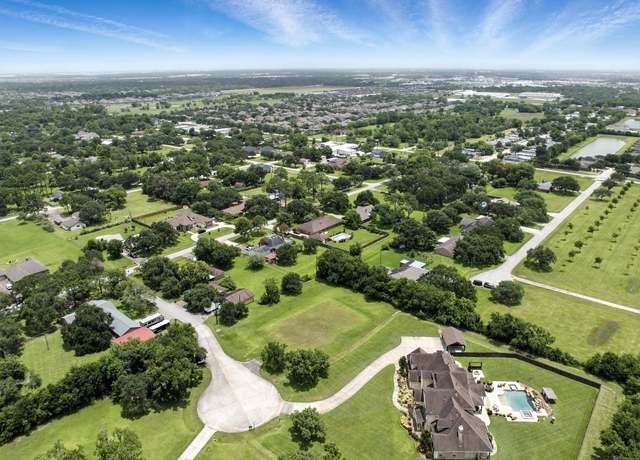 Property at 2253 Stevens Dr, Pearland, TX 77581