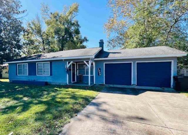 Property at 1005 Lamar St, Vidor, TX 77662, 3 beds, 2 baths