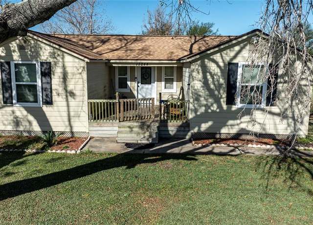 Property at 13244 Kanak St, Needville, TX 77461, 3 beds, 1 bath