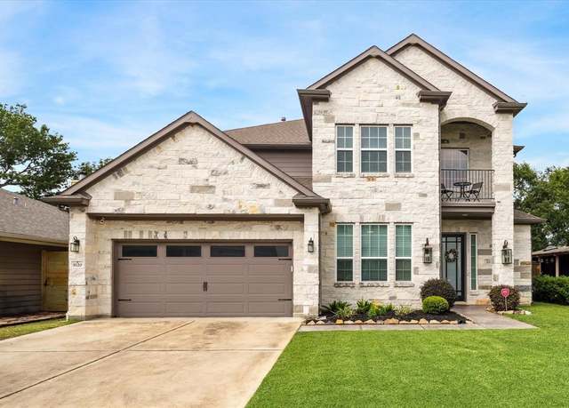 Property at 1120 Wakefield Dr, Houston, TX 77018, 5 beds, 3.5 baths