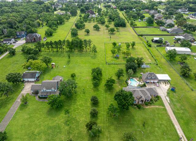 Property at 2123 Lee Rd, Pearland, TX 77581