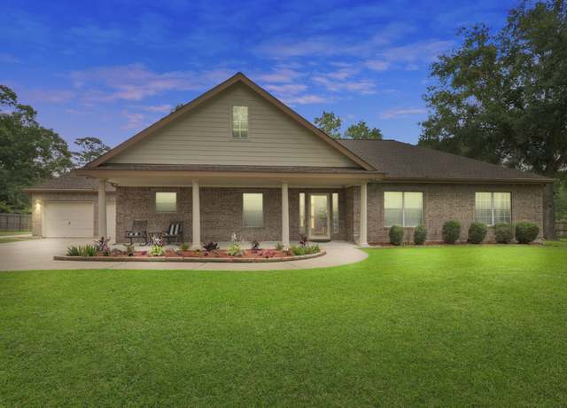 Property at 8518 Kerr Dr, Tomball, TX 77375, 3 beds, 2 baths