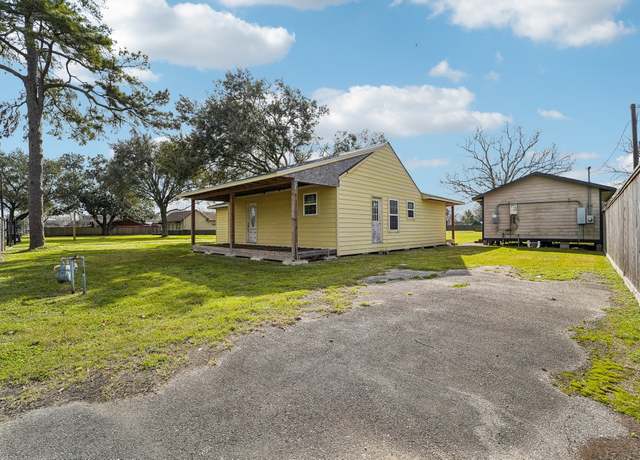 Property at 5226 Pine Ave, Pasadena, TX 77503, 3 beds, 2 baths