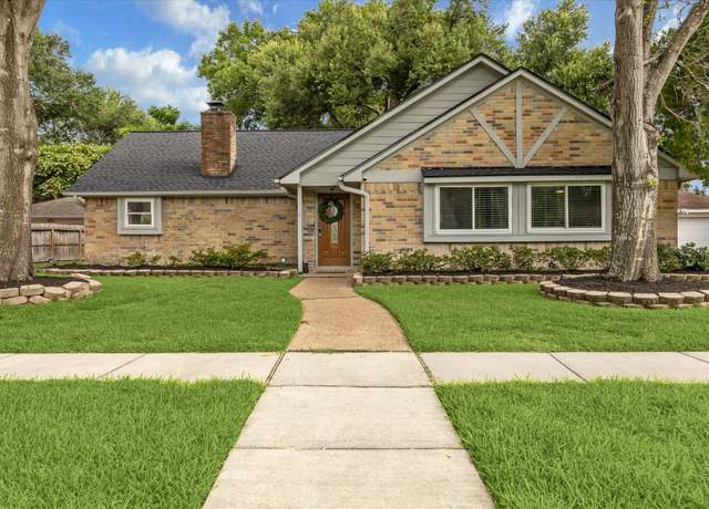 Property at 16217 Singapore Ln, Jersey Village, TX 77040, 3 beds, 2 baths