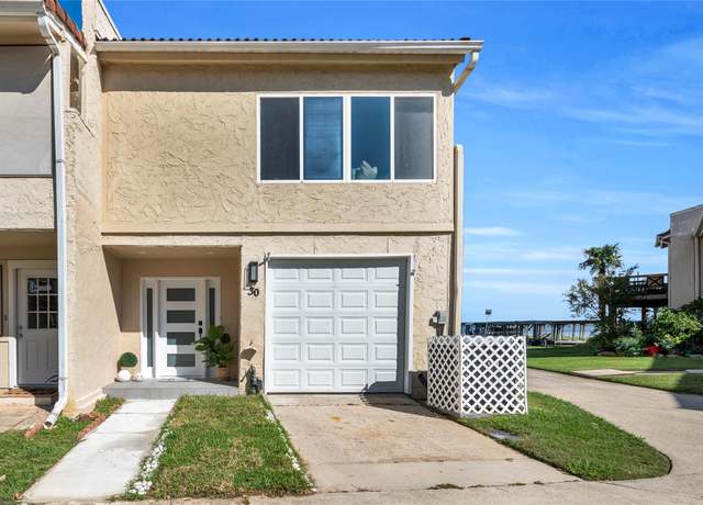 Property at 30 Regency Pt, Conroe, TX 77356, 2 beds, 2 baths