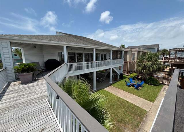 Property at 3514 Jolly Roger Cir, Galveston, TX 77554, 4 beds, 4.5 baths