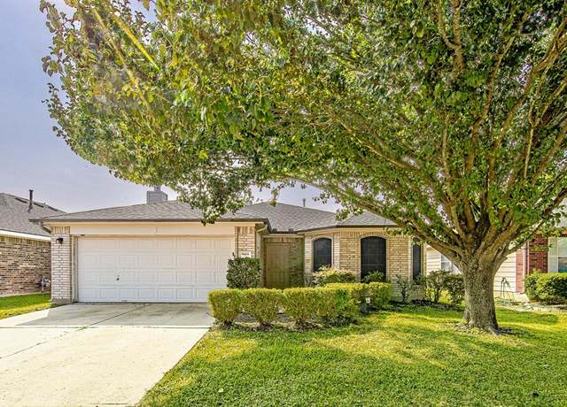 Property at 9614 Summer Laurel Ln, Houston, TX 77088, 3 beds, 2 baths