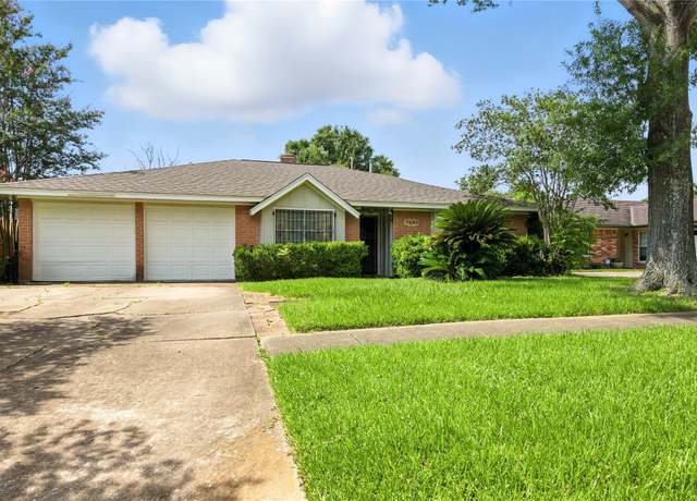 Property at 7323 Carew St, Houston, TX 77074, 3 beds, 3 baths