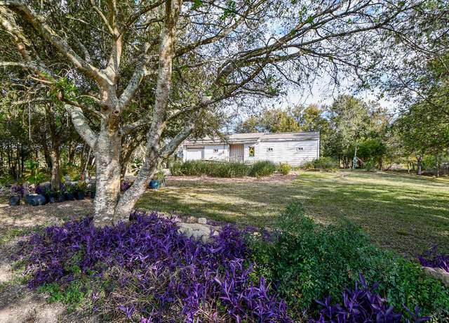 Property at 6917 Kari Ln, Pleak, TX 77469, 2 beds, 1.5 baths