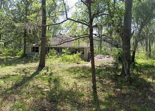 Property at 11482 Long Dr, Conroe, TX 77302, 3 beds, 2 baths