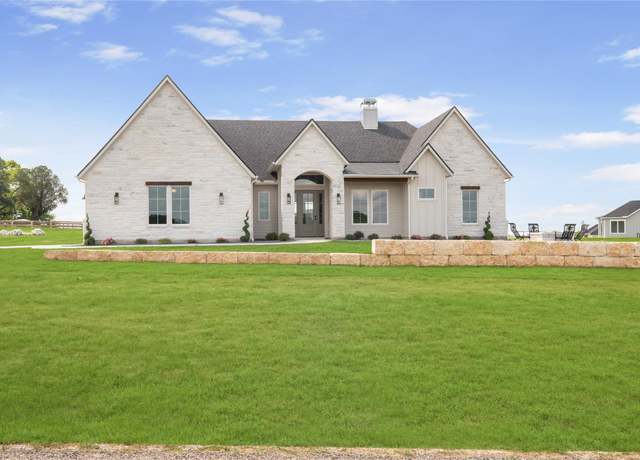 Property at 1355 Bluebonnet Ridge Dr, Chappell Hill, TX 77426, 4 beds, 3.5 baths