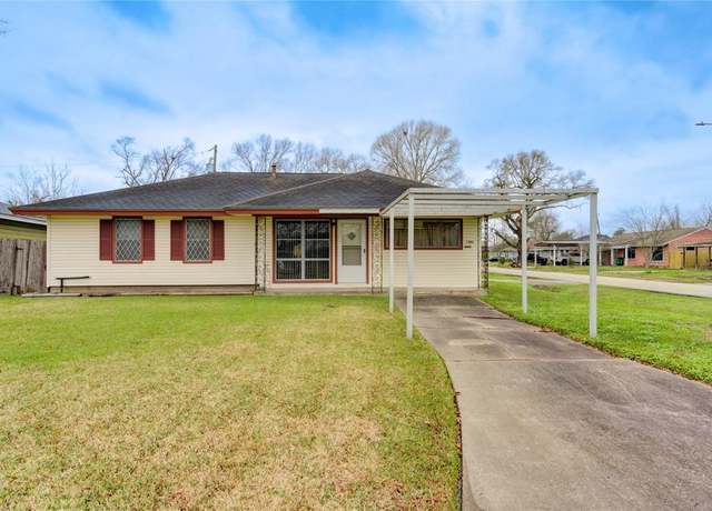 Property at 1502 Quail St, Houston, TX 77017, 3 beds, 1 bath