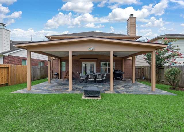 Property at 13510 Naples Bridge Rd, Sugar Land, TX 77498, 4 beds, 2.5 baths