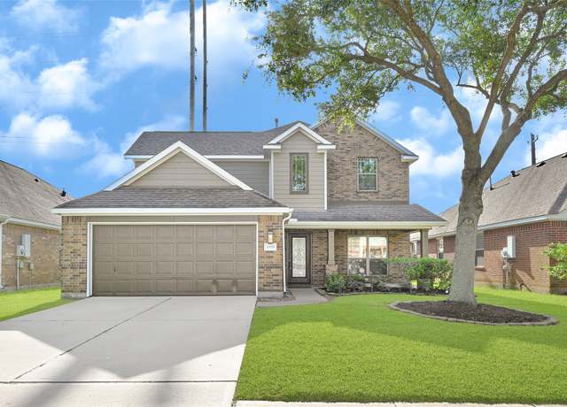 Property at 4909 E Meadow Dr, Deer Park, TX 77536, 4 beds, 2.5 baths