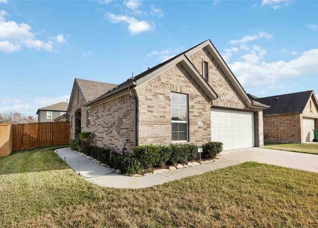 Property at 9211 Melmack Dr, Rosharon, TX 77583, 3 beds, 2 baths