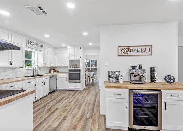 Property at 17207 Hill View Ln, Spring, TX 77379, 5 beds, 3.5 baths