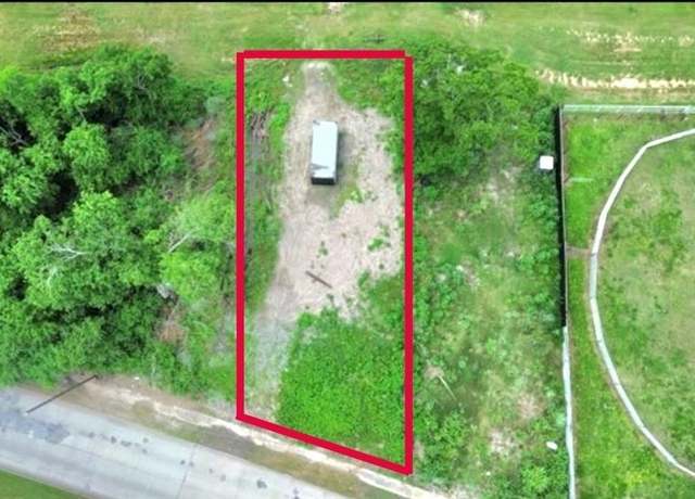 Property at 2919 N Weyside Dr, Houston, TX 77020