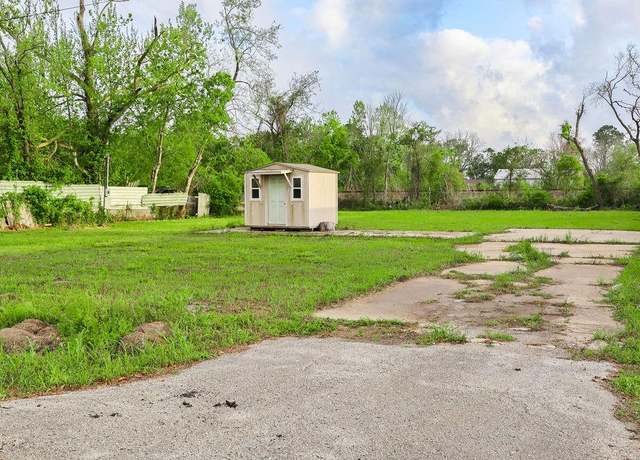 Property at 17229 Tx-6, Alvin, TX 77511