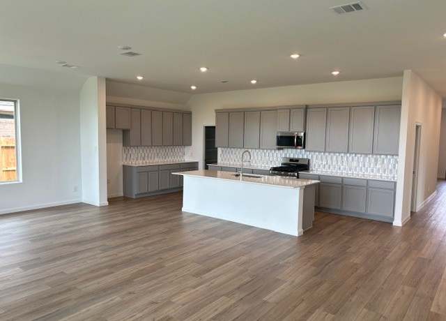 Property at 5307 Pompano Loop, Baytown, TX 77521, 4 beds, 3 baths