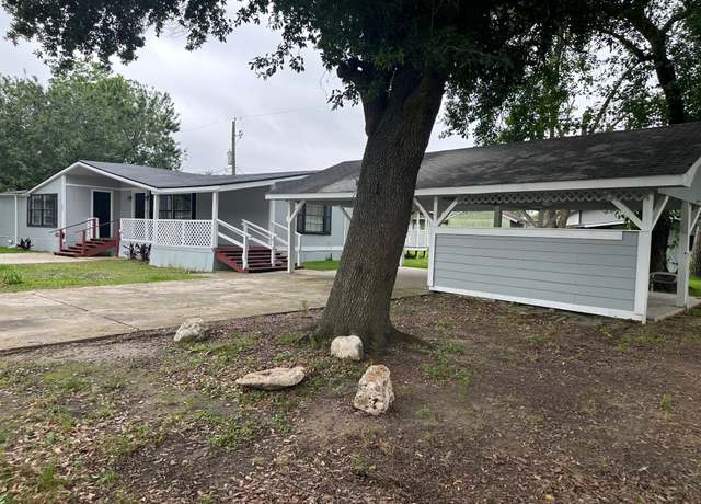 Property at 507 Vista Ave, Baytown, TX 77520, 3 beds, 2.5 baths