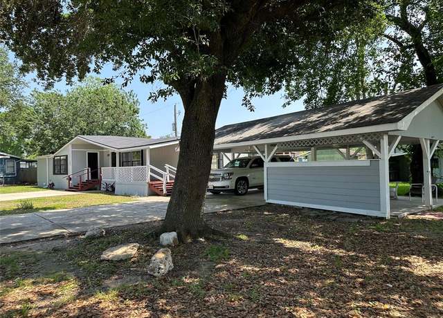 Property at 507 Vista Ave, Baytown, TX 77520, 3 beds, 2.5 baths