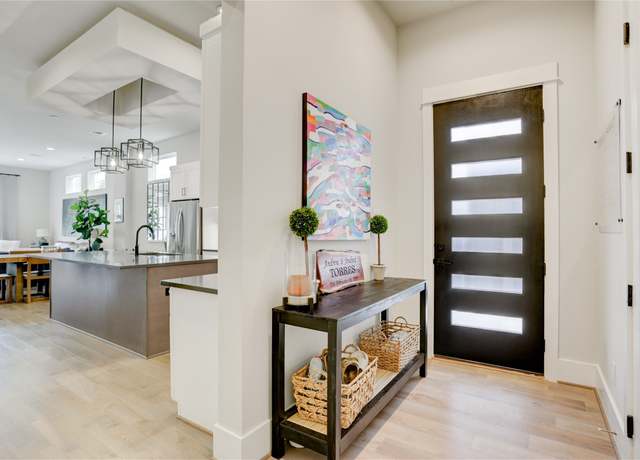 Property at 1022 Dorothy St, Houston, TX 77008, 4 beds, 2.5 baths