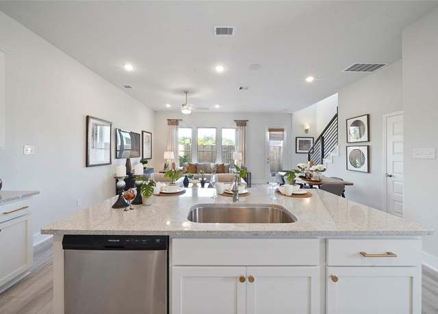 Property at 13427 Sun Cay Dr, Houston, TX 77047, 4 beds, 2.5 baths